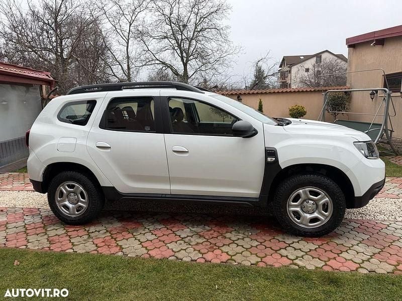 Second-hand Dacia Duster 115 CP (84 kW) 2019 Culoarealb SUV