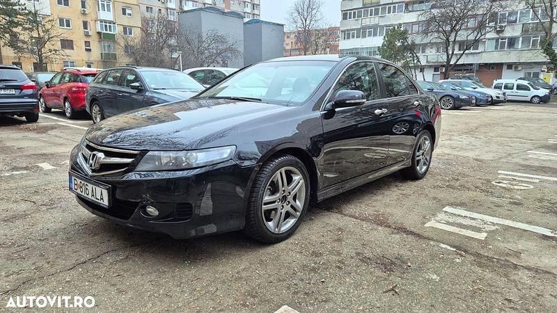 Second-hand Honda Accord 155 CP (114 kW) 2008 Culoarenegru Berlinǎ
