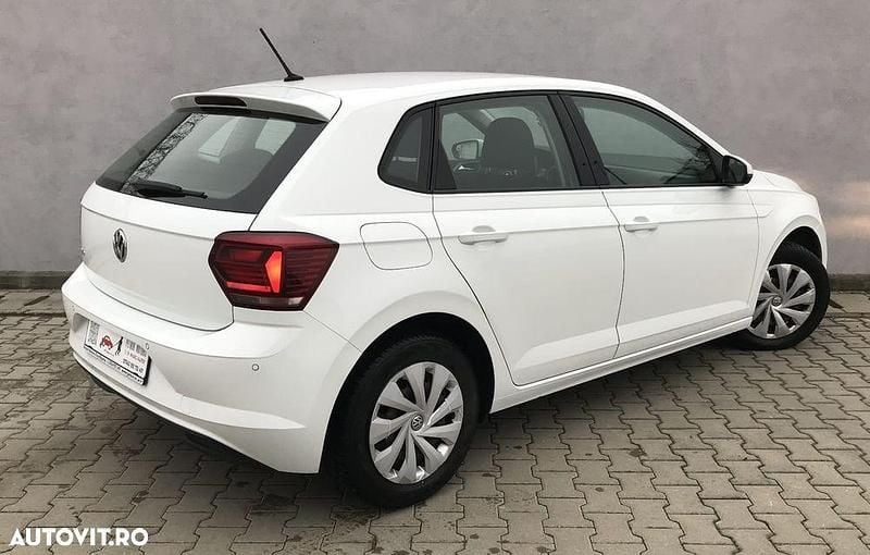 Second-hand VW Polo Comfortline 95 CP (69 kW) 2020 Culoarealb Hatchback