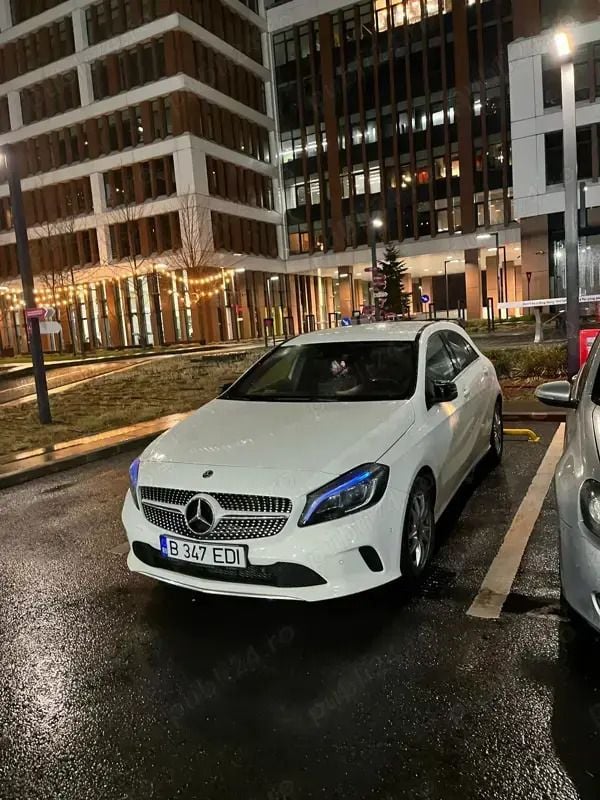 Utilizat 2017 Mercedes A200 Hatchback | 13.500 EUR - Imagine 1/4