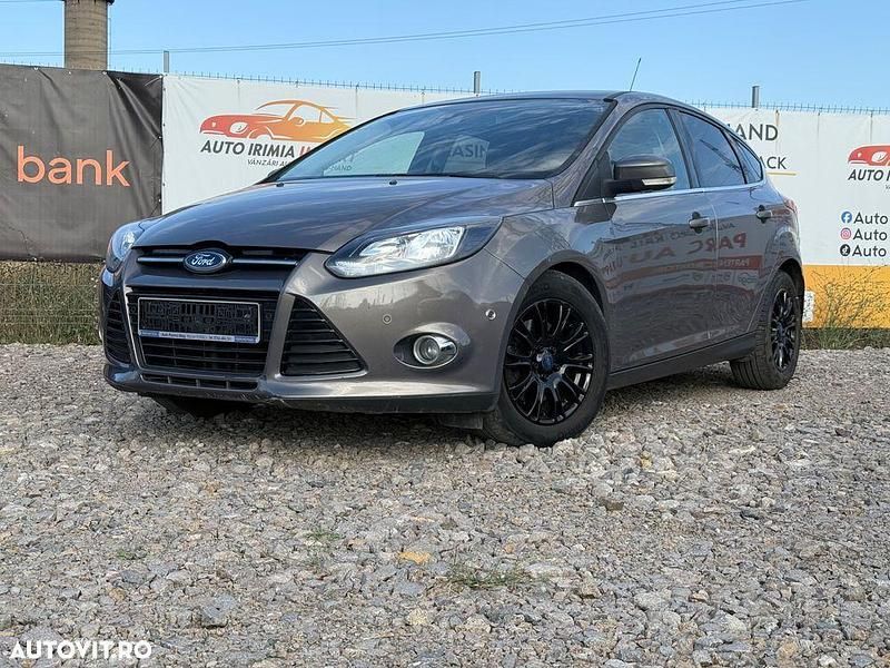 Culoaregri Utilizat 2011 Ford Focus Titanium Hatchback | 4.990 EUR (Preț OK) - Imagine 1/4