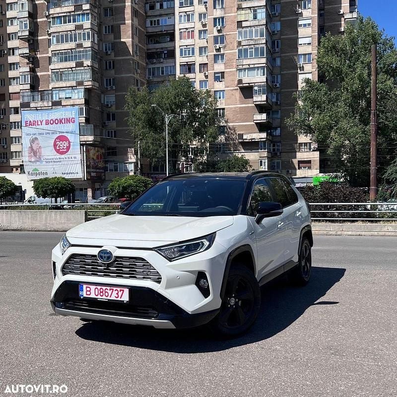 Culoarealb Utilizat 2020 Toyota RAV4 Hybrid SUV | 28.600 EUR (Puțin scump) - Imagine 1/4