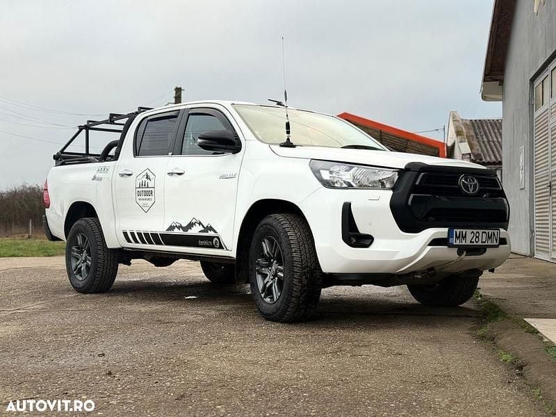 Second-hand Toyota HiLux Comfort 150 CP (110 kW) 2021 Culoarealb Pickup