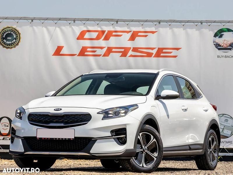 Culoarealb Utilizat 2021 Kia XCeed Vision SUV | 19.499 EUR (Preț OK) - Imagine 1/4