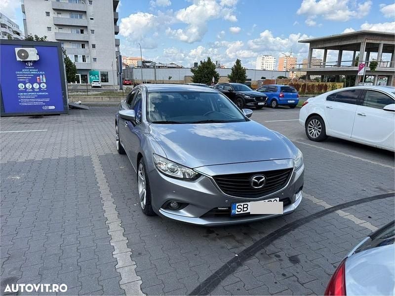 Culoareargint Utilizat 2014 Mazda 6 Center-Line Berlinǎ | 8.900 EUR (Puțin scump) - Imagine 1/4