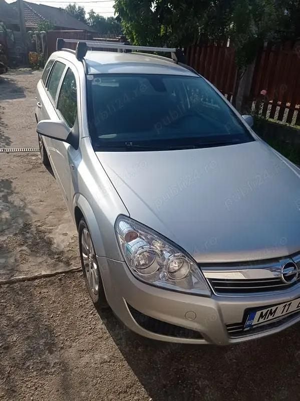 Utilizat 2008 Opel Astra Break | 2.650 EUR - Imagine 1/2