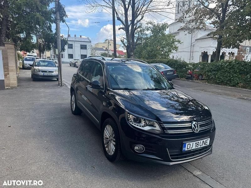 Culoarenegru Utilizat 2015 VW Tiguan Sportline SUV | 12.900 EUR (Preț bun) - Imagine 1/4