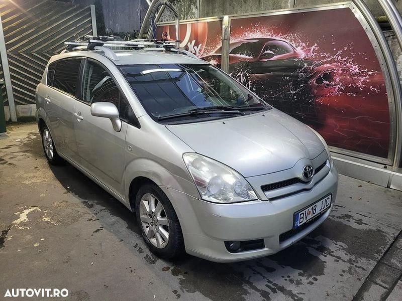 Culoareargint Utilizat 2005 Toyota Corolla Verso Luna Monovolum | 2.200 EUR - Imagine 1/4