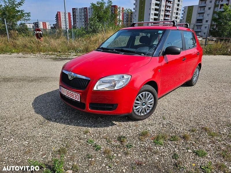 Culoarerosu Utilizat 2010 Skoda Fabia Classic Berlinǎ | 3.200 EUR (Preț OK) - Imagine 1/4
