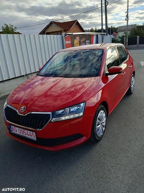 Culoarerosu Utilizat 2019 Skoda Fabia Ambition | 7.650 EUR (Super Preț) - Imagine 1/4