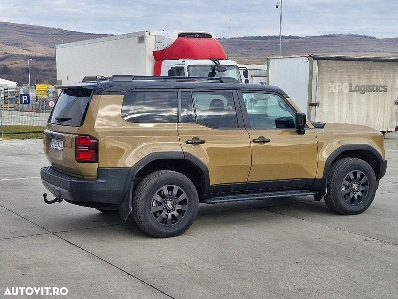 Second-hand Toyota Land Cruiser Luxury 204 CP (150 kW) 2025 Culoaregalbeuriu SUV