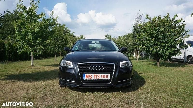 Negru Utilizat 2012 Audi A3 Sportback Attraction Hatchback | 7.650 EUR (Preț bun) - Imagine 1/4