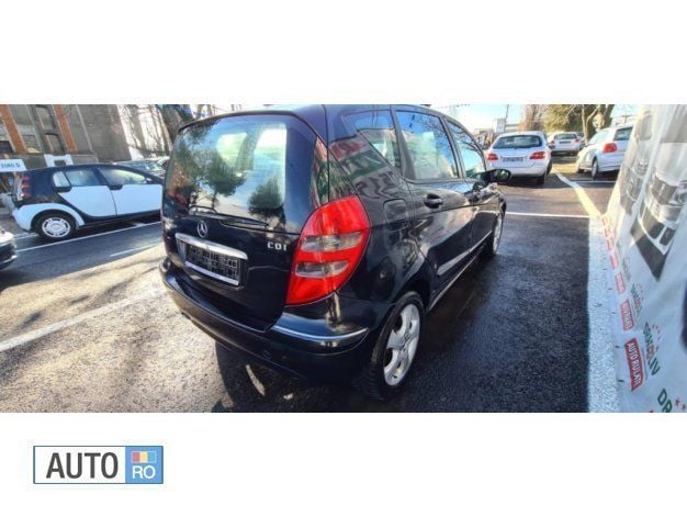 Second-hand Mercedes A180 110 CP (80 kW) 2005 Negru Hatchback