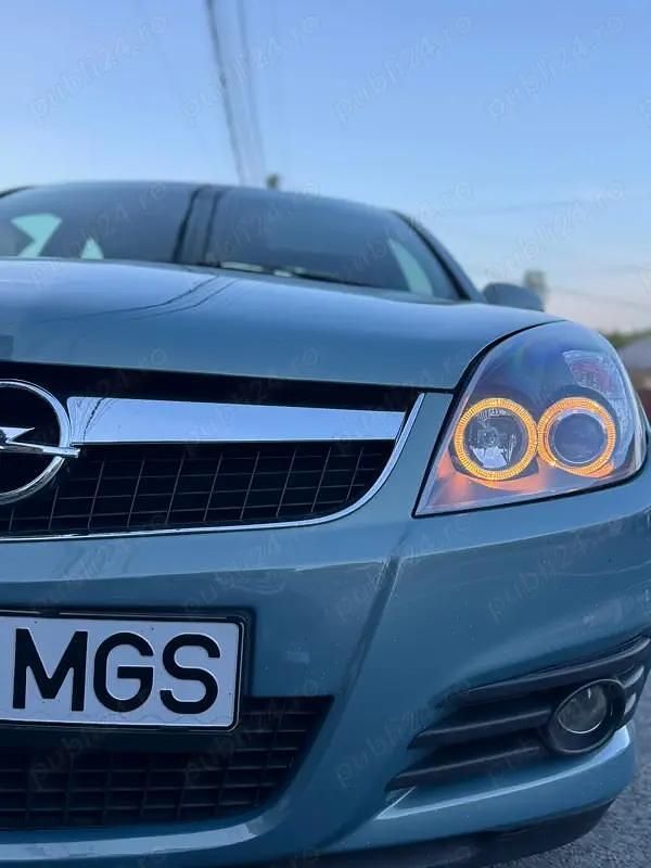 Utilizat 2007 Opel Vectra Berlinǎ | 3.200 EUR (Scump) - Imagine 1/4