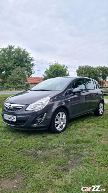 Utilizat 2013 Opel Corsa Hatchback | 3.700 EUR (Preț OK) - Imagine 1/4