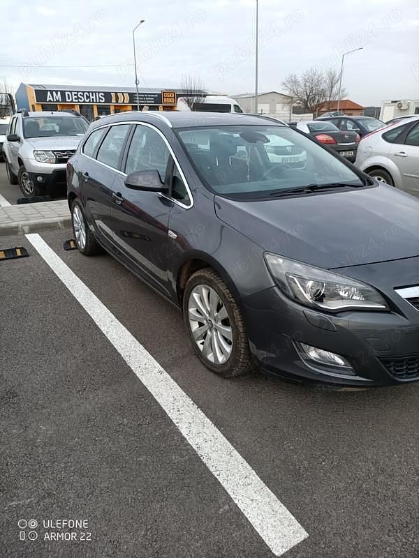 Second-hand Opel Astra 140 CP (102 kW) 2011 Break