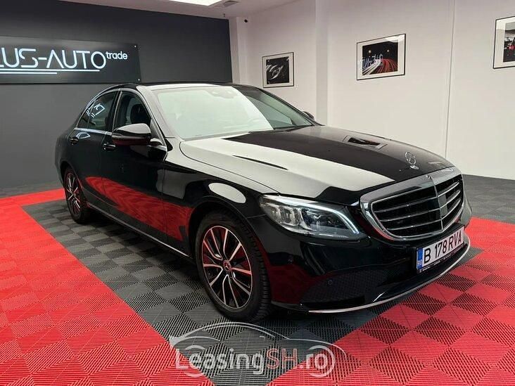 Negru Utilizat 2020 Mercedes C300 Berlinǎ | 34.510 EUR (Puțin scump) - Imagine 1/4