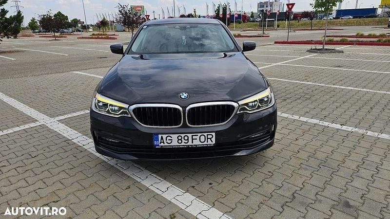 Gri Utilizat 2017 BMW 520 Sport Line Berlinǎ | 19.999 EUR (Preț OK) - Imagine 1/4