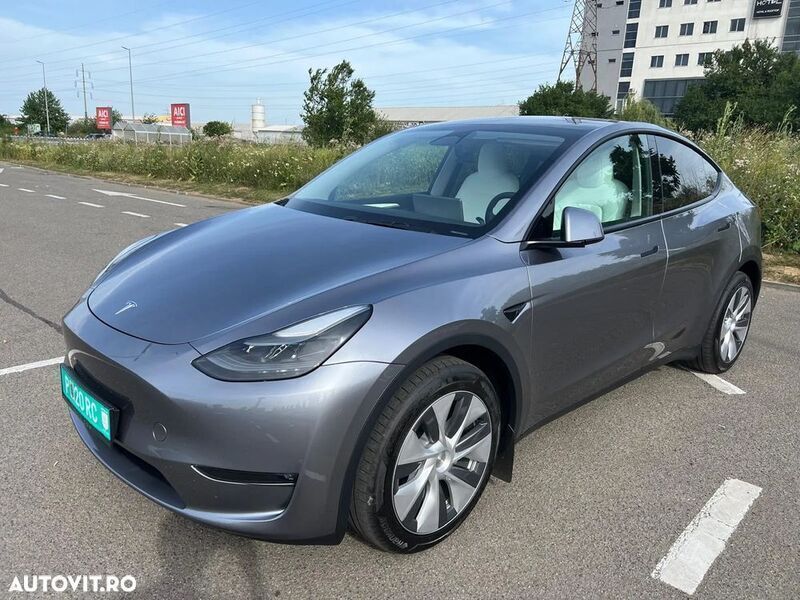 Gri Utilizat 2024 Tesla Model Y SUV | 44.700 EUR - Imagine 1/4