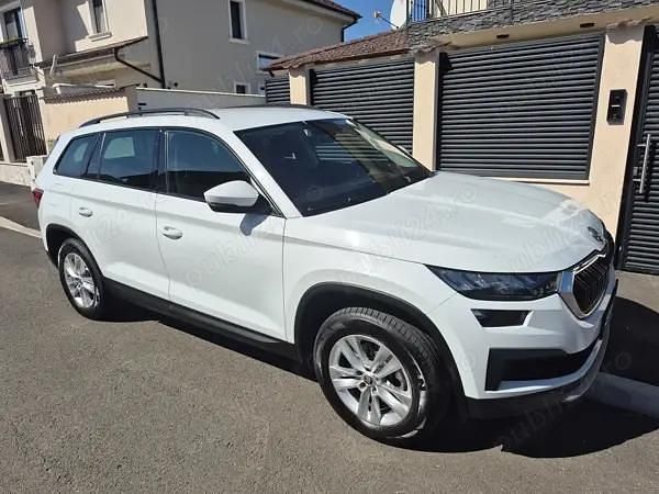 Alb Utilizat 2022 Skoda Kodiaq SUV | 29.999 EUR (Preț OK) - Imagine 1/4