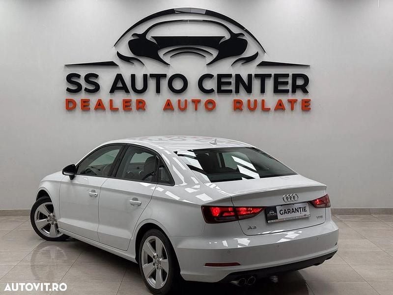Second-hand Audi A3 Ambition 125 CP (91 kW) 2015 Culoarealb Berlinǎ