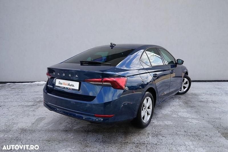 Second-hand Skoda Octavia Ambition 150 CP (110 kW) 2022 Culoarealbastru Berlinǎ