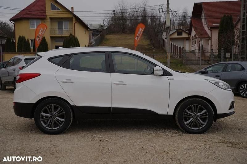 Second-hand Hyundai ix35 Comfort 136 CP (100 kW) 2015 Culoarealb SUV