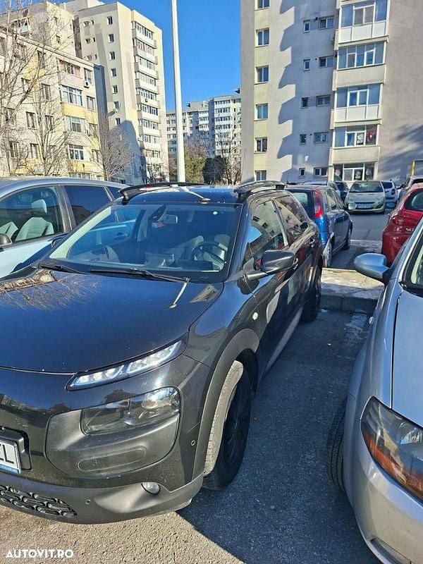 Culoarenegru Utilizat 2015 Citroën C4 Cactus Feel Hatchback | 4.250 EUR (Preț OK) - Imagine 1/4