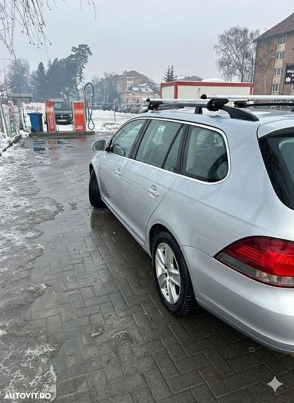 Second-hand VW Golf VI Highline 140 CP (102 kW) 2010 Culoaregri Hatchback