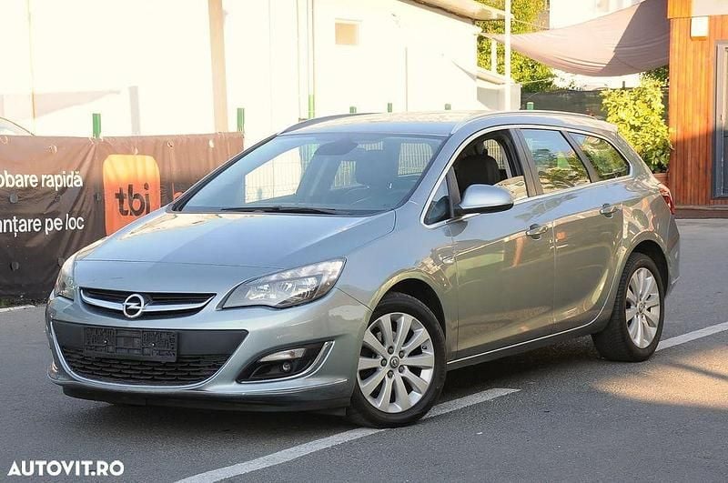 Second-hand Opel Astra Edition 110 CP (80 kW) 2015 Culoaregri Break