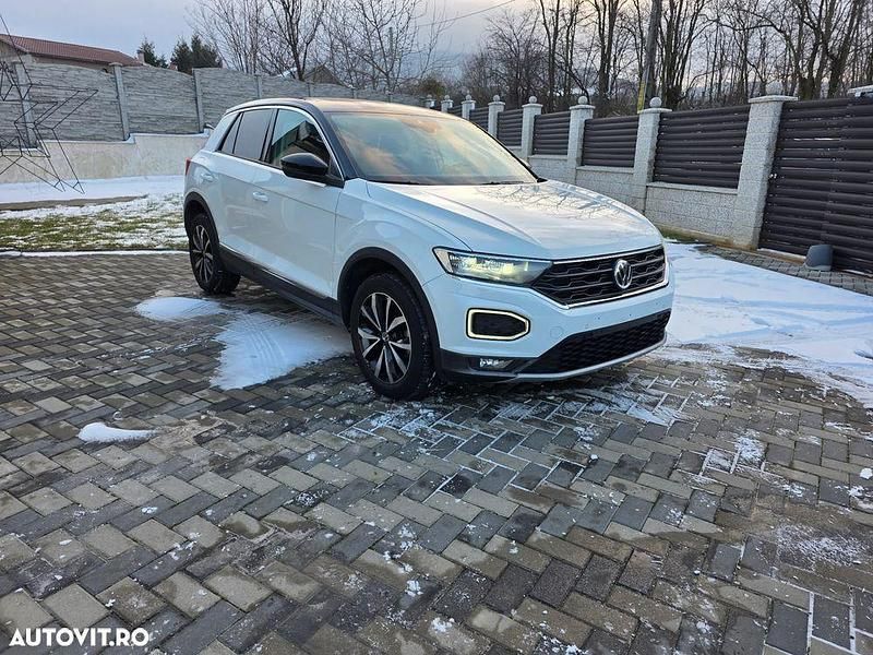 Second-hand VW T-Roc Style 110 CP (80 kW) 2021 Culoarealb SUV