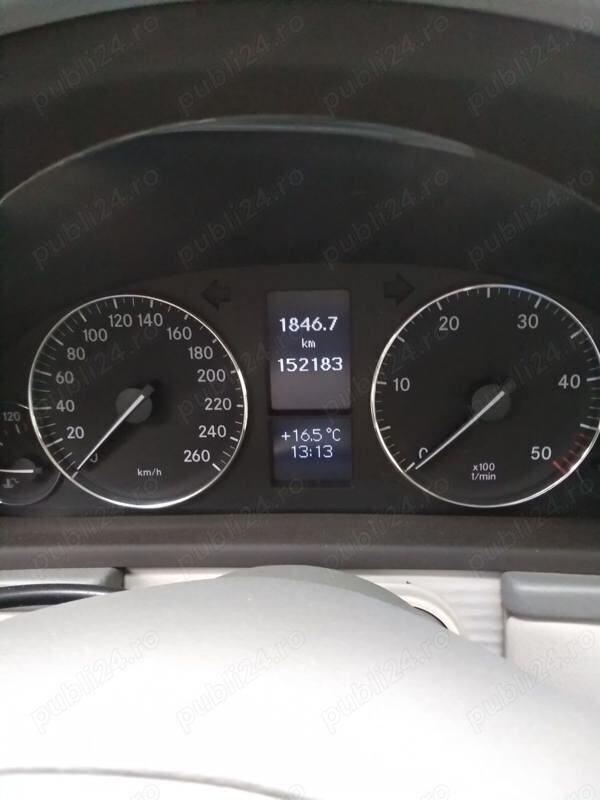 Bej Utilizat 2006 Mercedes C220 Berlinǎ | 2.850 EUR (Preț OK) - Imagine 1/4