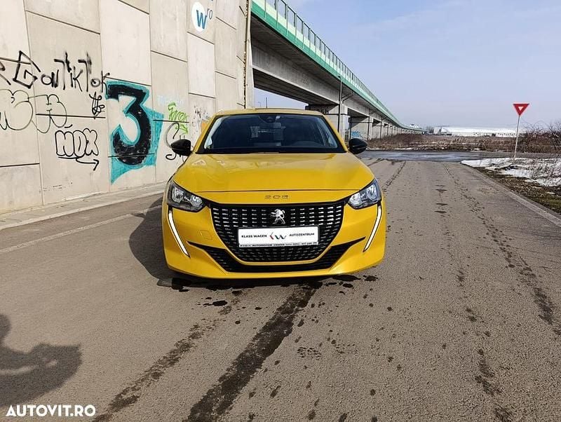 Second-hand Peugeot 208 Active 100 CP (73 kW) 2023 Culoaregalbeuriu Hatchback