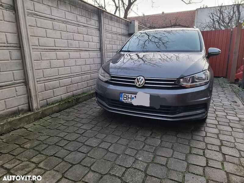 Second-hand VW Touran Comfortline 150 CP (110 kW) 2016 Culoaregri Monovolum