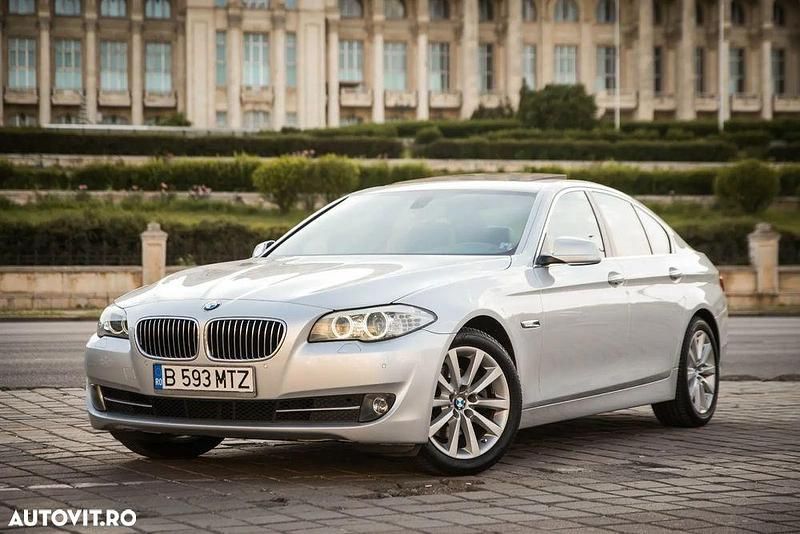 Culoaregri Second-hand 2013 BMW 520 Comfort Edition Berlinǎ | 11.249 EUR (Preț bun) - Imagine 1/4