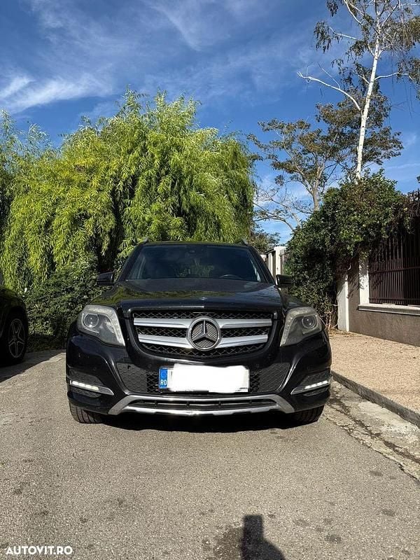 Culoarenegru Utilizat 2013 Mercedes GLK220 SUV | 11.000 EUR (Preț OK) - Imagine 1/4