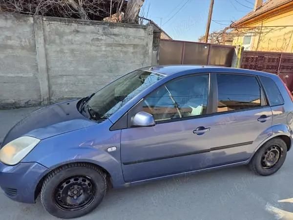 Second-hand Ford Fiesta 68 CP (50 kW) 2005 Hatchback