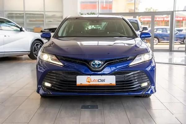 Second-hand Toyota Camry Business Edition 218 CP (160 kW) 2020 Albastru Berlinǎ