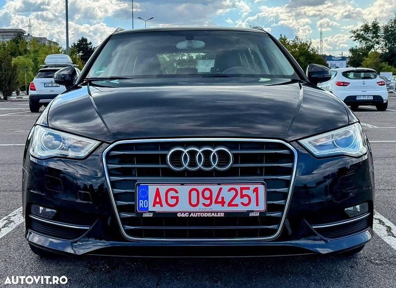 Culoarenegru Utilizat 2015 Audi A3 Ambition Hatchback | 13.750 EUR (Puțin scump) - Imagine 1/4