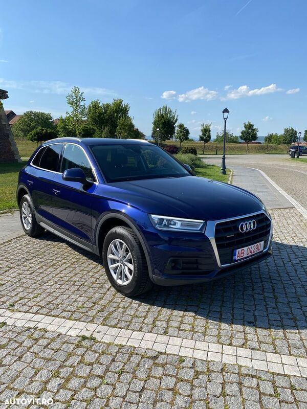 Albastru Utilizat 2018 Audi Q5 Design SUV | 21.900 EUR (Super Preț) - Imagine 1/4