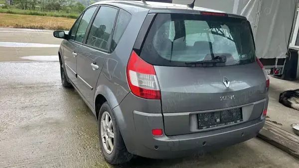Utilizat 2005 Renault Mégane II | 1.520 EUR (Preț OK) - Imagine 1/4