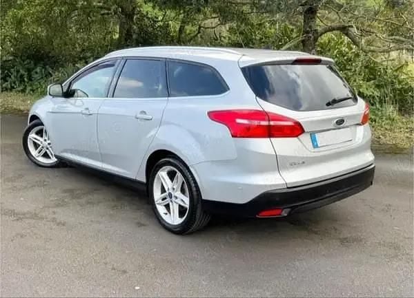 Second-hand Ford Focus Titanium 120 CP (88 kW) 2017 Berlinǎ