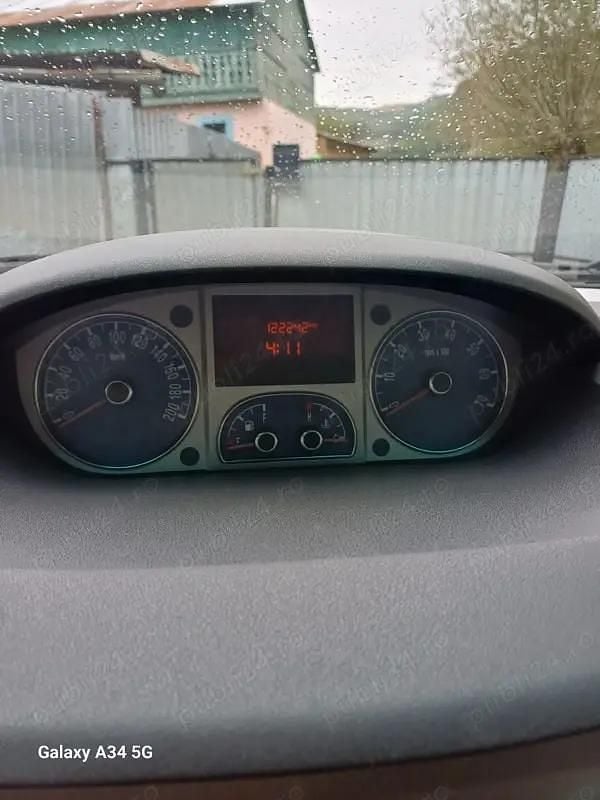 Utilizat 2010 Lancia Musa Monovolum | 3.500 EUR - Imagine 1/4