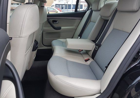 Negru Utilizat 2012 Saab 9-3 Griffin Berlinǎ | 8.490 EUR - Imagine 1/4