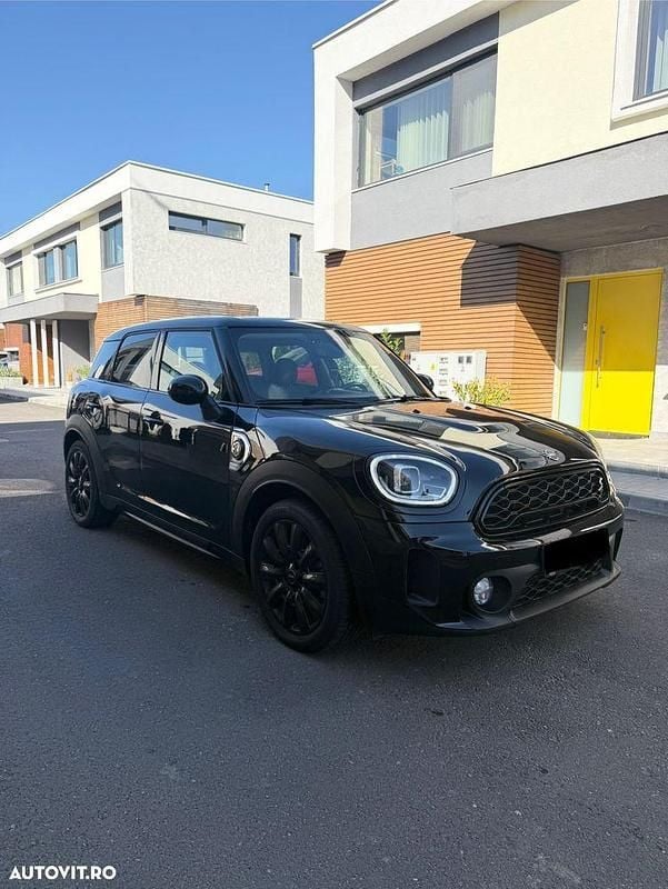 Second-hand Mini Countryman 220 CP (161 kW) 2019 Culoarenegru SUV