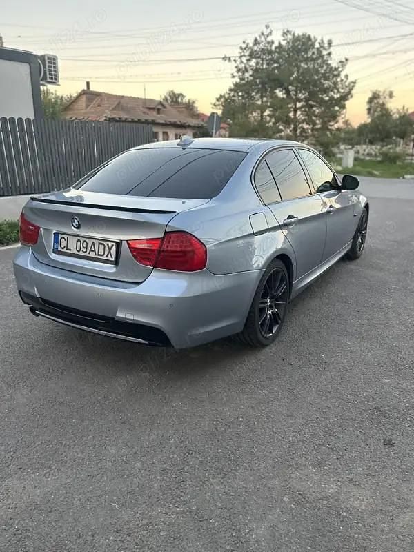 Second-hand BMW 320 184 CP (135 kW) 2010 Berlinǎ