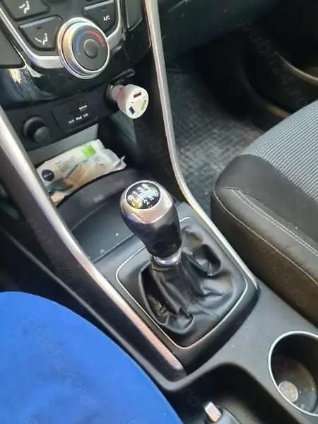 Utilizat 2016 Hyundai i30 Berlinǎ | 5.000 EUR - Imagine 1/4