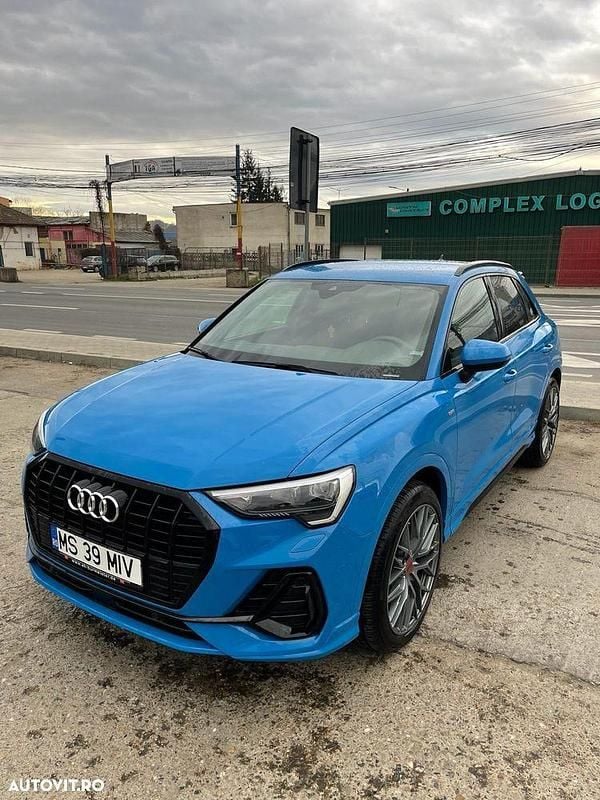 Culoarealbastru Utilizat 2019 Audi Q3 S-Line SUV | 26.000 EUR (Preț OK) - Imagine 1/4
