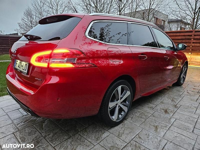 Second-hand Peugeot 308 GT-line 130 CP (95 kW) 2017 Culoarerosu Break