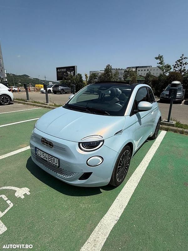 Albastru Utilizat 2022 Fiat 500e Cabrio | 19.890 EUR - Imagine 1/4